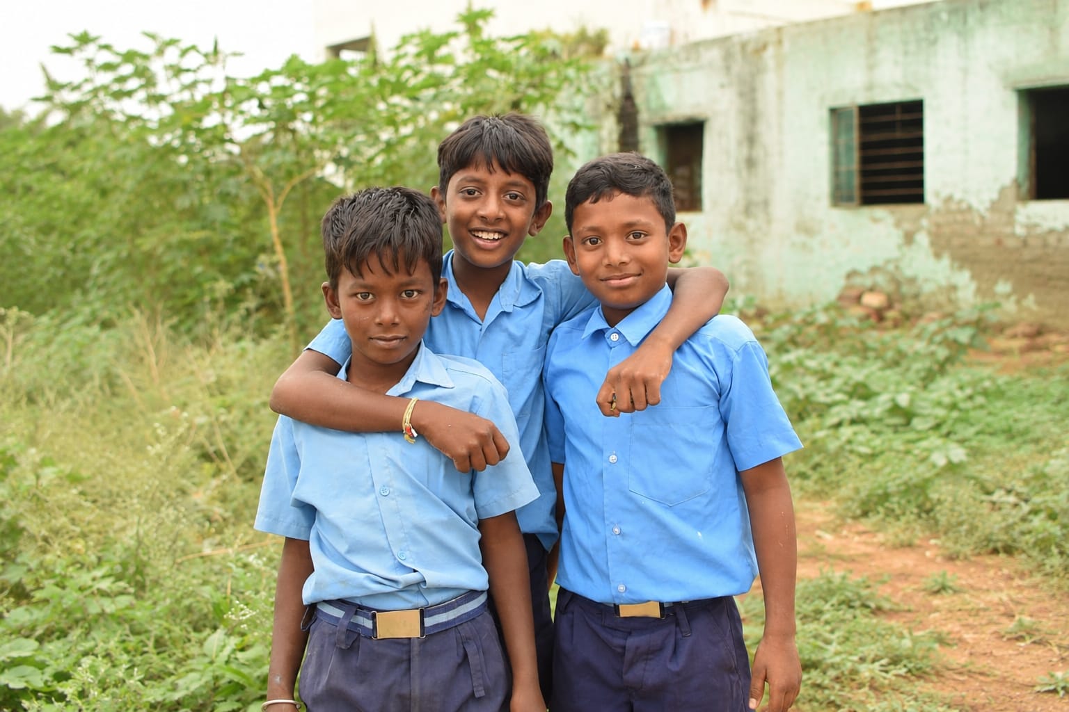 Bharavase volunteers working with community members